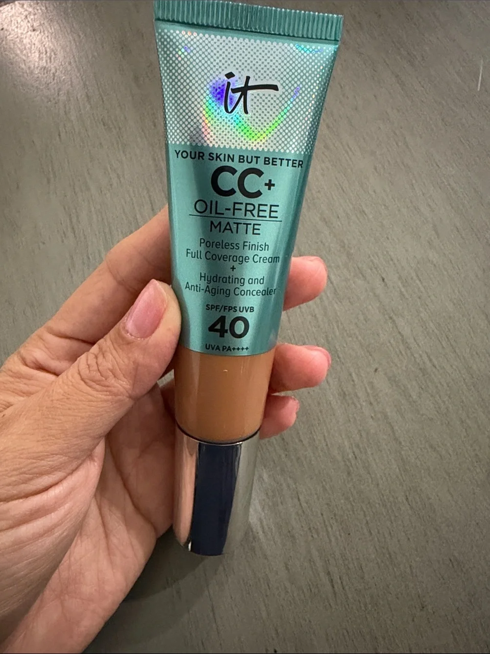 It Cosmetics Your Skin But Better CC+ Oil Free Matte Foundation RICH HONEY